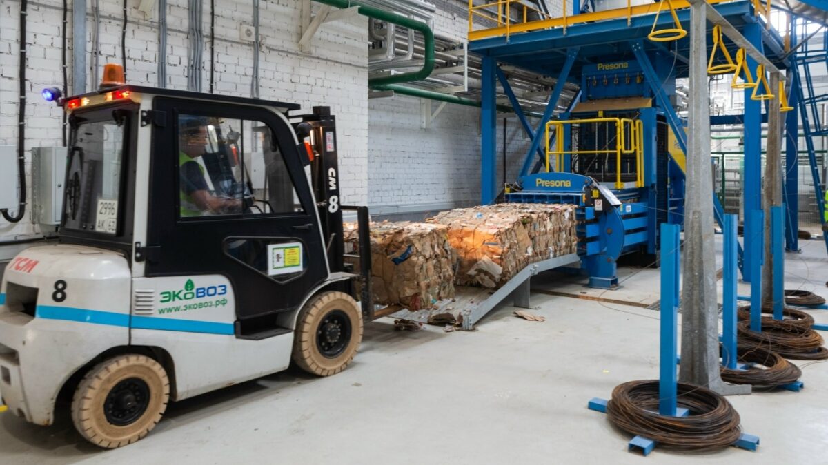 С Днём всемирной вторичной переработки всех причастных!